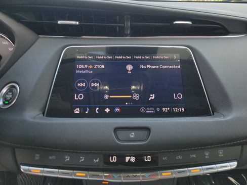 Certified 2023 Cadillac XT4 Luxury FWD image 22