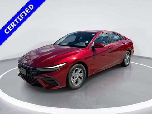 Certified 2024 Hyundai Elantra SE image 1