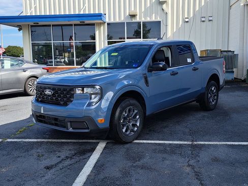 New 2026 Ford Maverick XLT w/ Equipment Group 301A AWD/4WD image 3