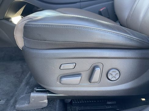 Used 2023 Hyundai Santa Fe Limited image 22