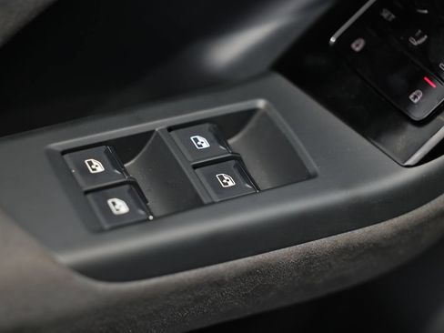 New 2027 Audi SQ6 e-tron Premium Plus AWD/4WD image 17