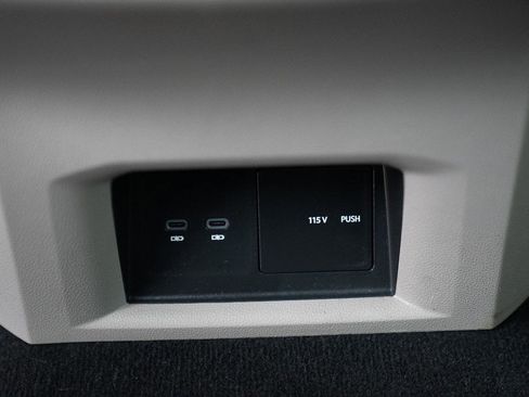 Used 2022 Volkswagen Atlas SE image 27