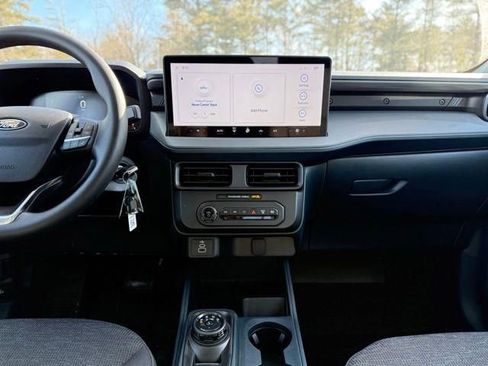 New 2026 Ford Maverick XL image 22