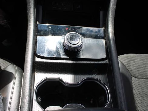 Used 2024 Jeep Grand Cherokee Altitude AWD/4WD image 27