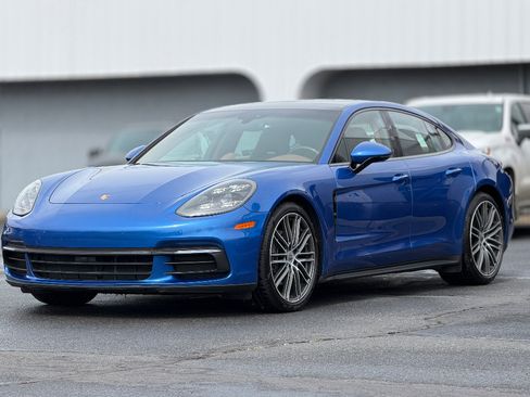 Used 2018 Porsche Panamera 4 image 20