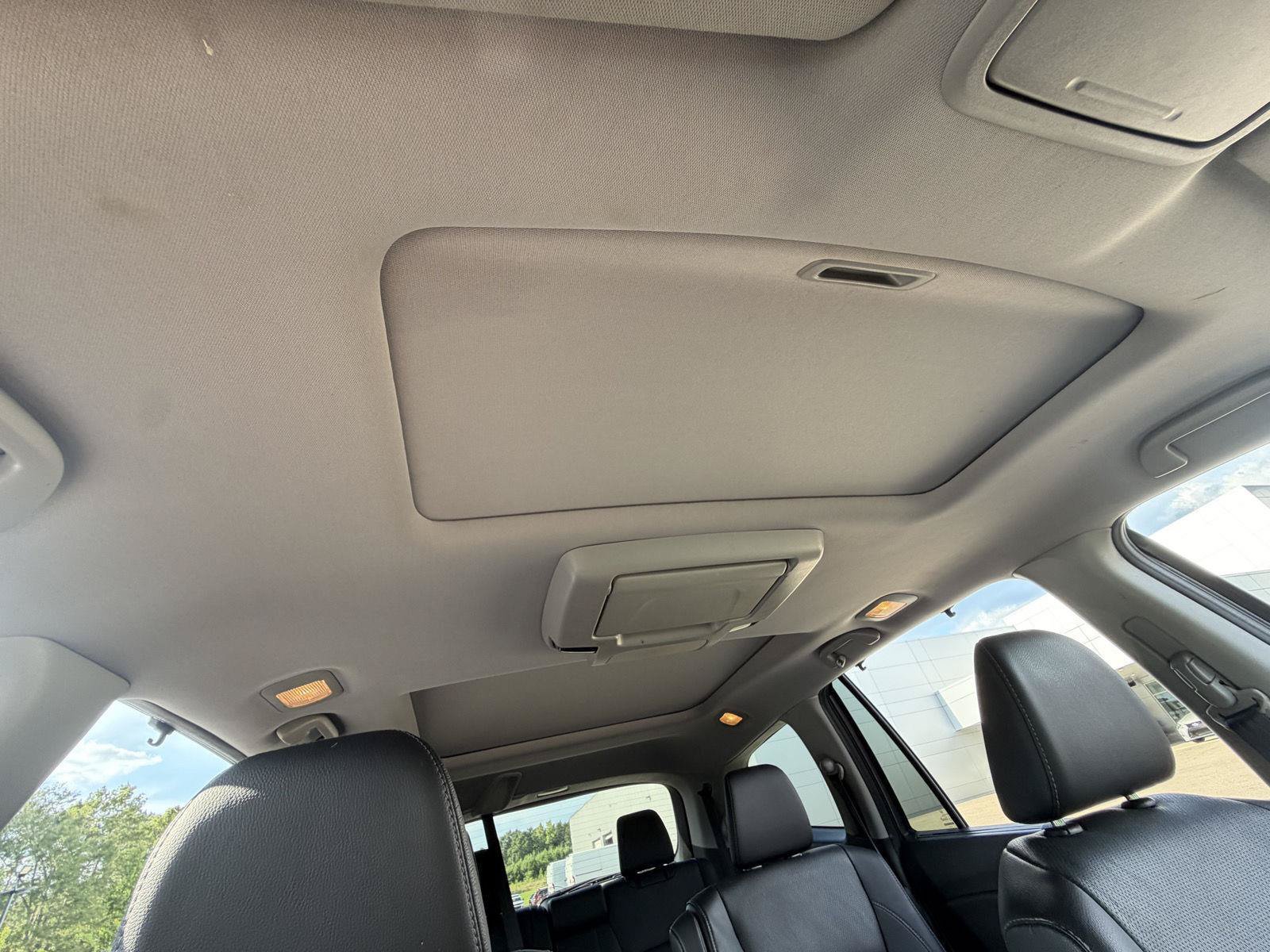 Used 2022 Honda Pilot Elite image 22