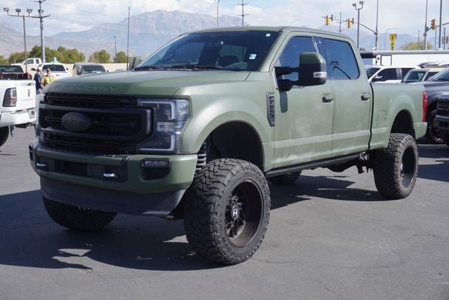 Used 2022 Ford F350 Platinum AWD/4WD image 1