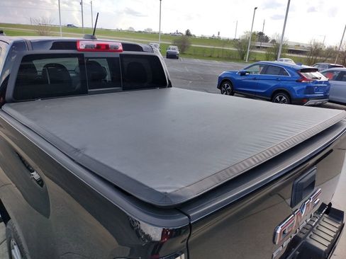 Used 2021 GMC Canyon Denali AWD/4WD image 17