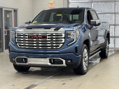 Used 2025 GMC Sierra 1500 Denali w/ Denali Reserve Package image 3