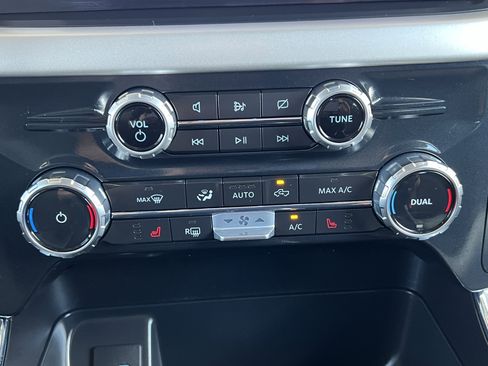 Used 2022 Ford F150 XLT w/ Equipment Group 302A High AWD/4WD image 34