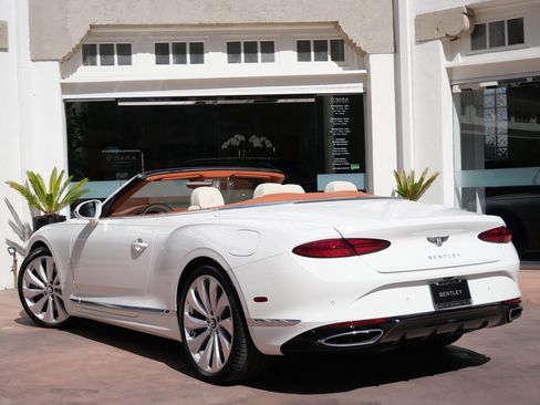 New 2026 Bentley Continental GTC image 3