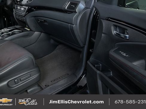Used 2022 Honda Pilot Black Edition image 9