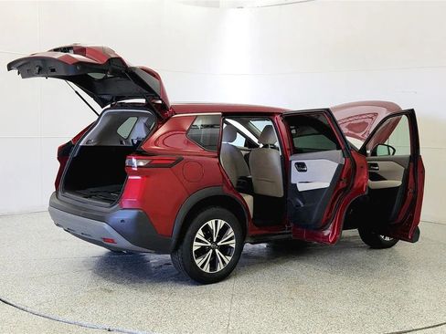 Used 2023 Nissan Rogue SV FWD image 12