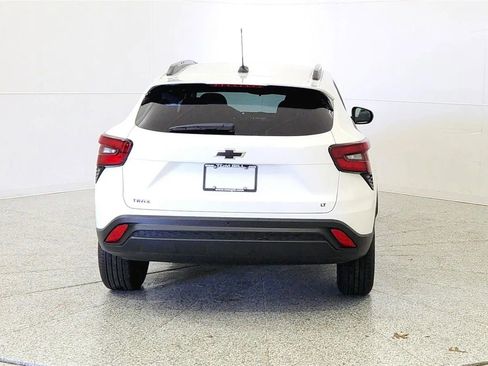 New 2026 Chevrolet Trax LT FWD image 6