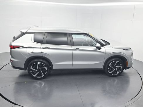 Used 2024 Mitsubishi Outlander SE FWD image 54
