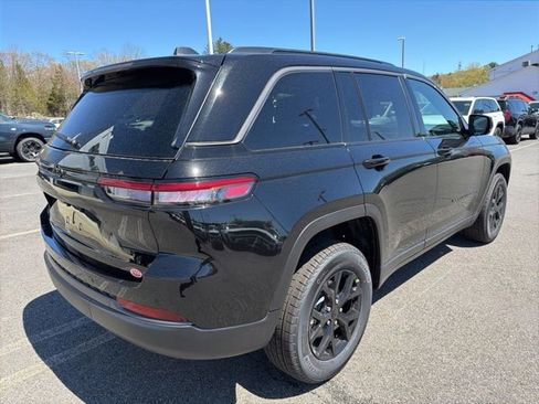 New 2026 Jeep Grand Cherokee Altitude AWD/4WD image 3