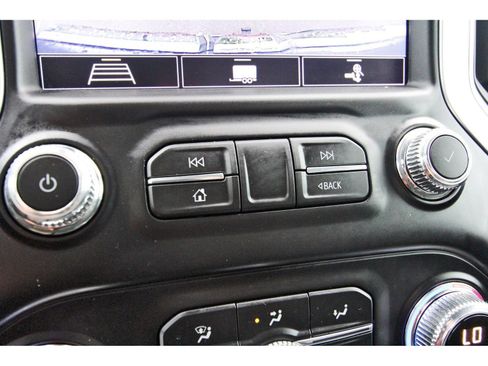 Used 2020 GMC Sierra 1500 SLT RWD image 28