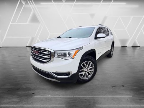 Used 2018 GMC Acadia SLE FWD image 1