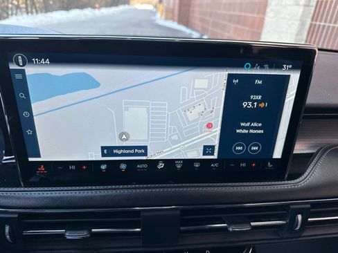 Used 2023 Lincoln Corsair AWD w/ Equipment Group 102A image 16