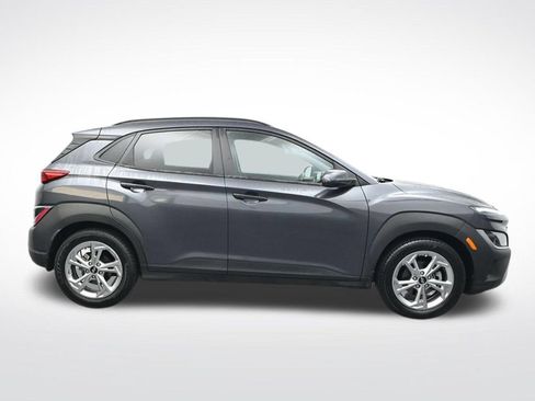 Used 2022 Hyundai Kona SEL w/ Convenience Package FWD image 9