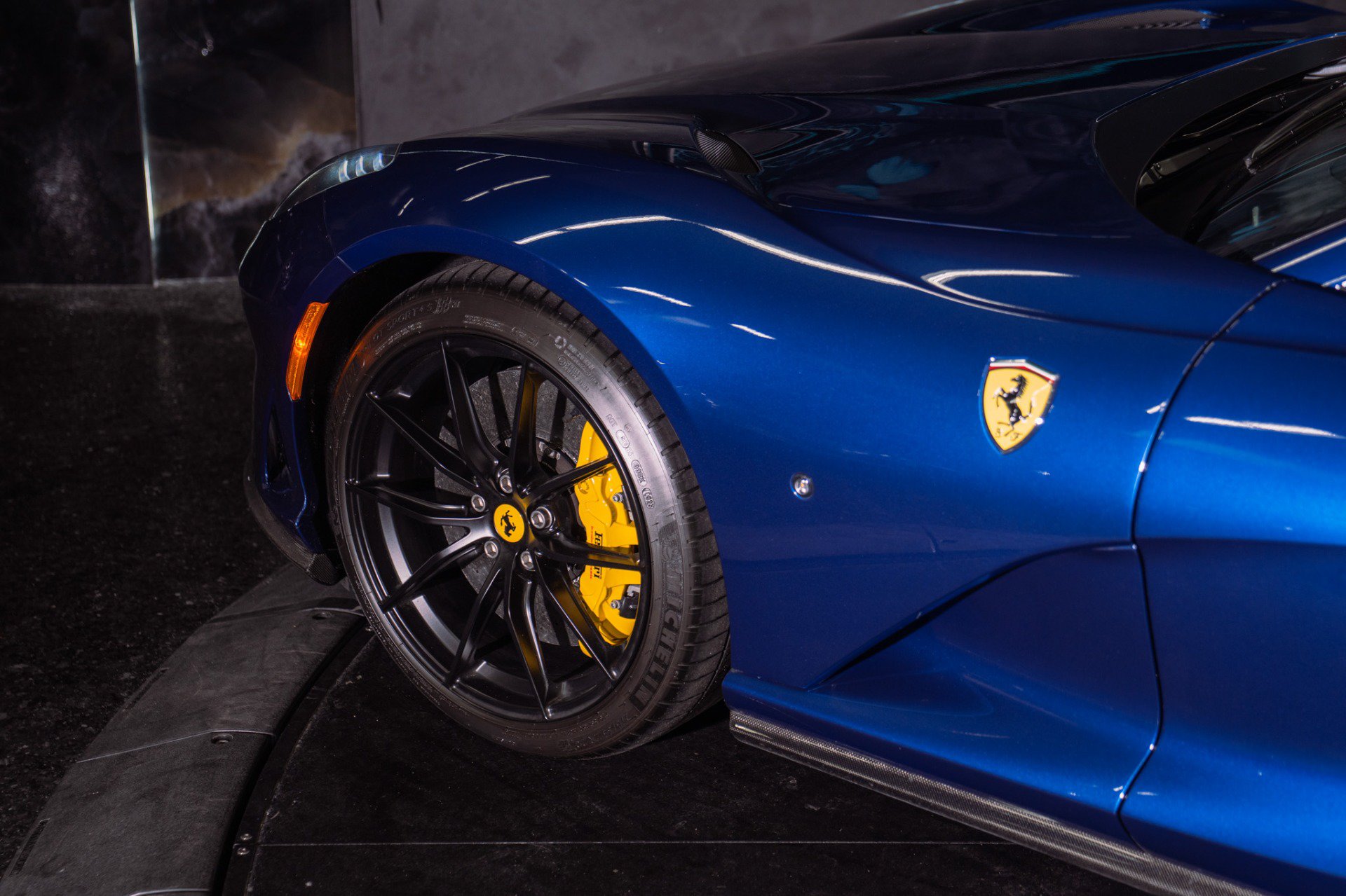 Used 2021 Ferrari 812 GTS RWD image 19