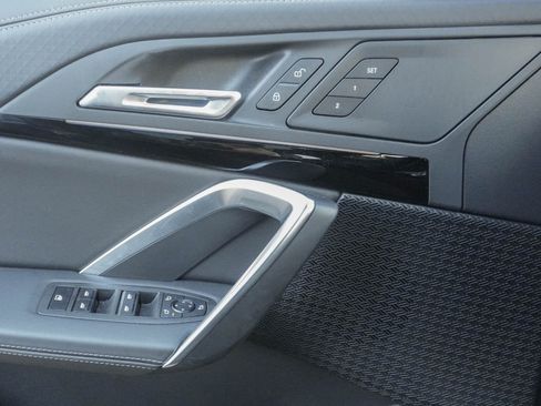 Certified 2025 BMW X2 xDrive28i image 16