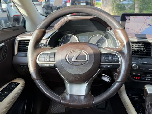 Used 2017 Lexus RX 350 FWD w/ Luxury Package image 34