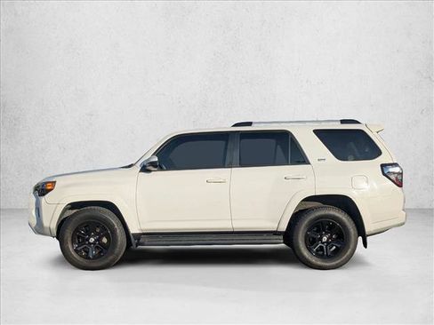 Used 2021 Toyota 4Runner SR5 image 9