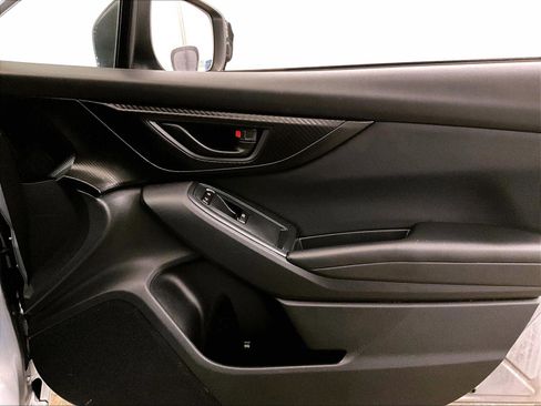 Used 2017 Subaru Impreza 2.0i AWD/4WD image 23