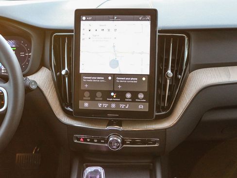 New 2026 Volvo XC60 T8 Plus w/ Climate Package PRO image 16