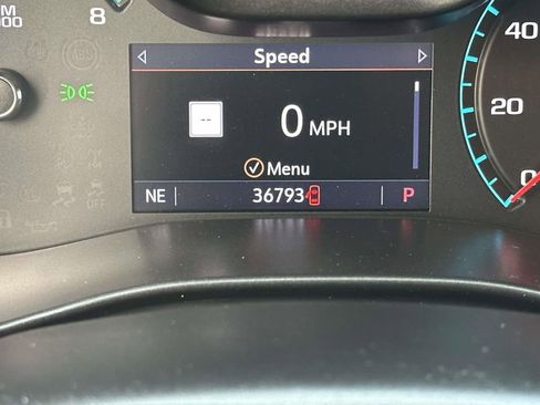 Used 2022 GMC Canyon Denali image 26