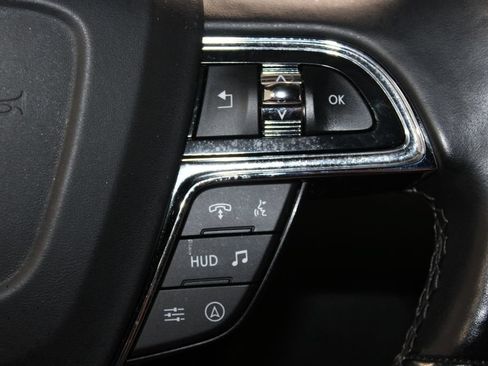 Used 2022 Lincoln Navigator Reserve AWD/4WD image 26