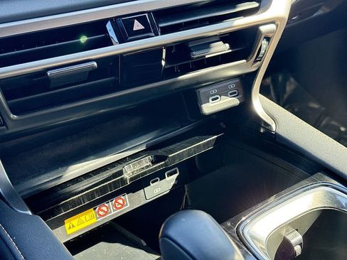 Used 2025 Lexus RX 350 FWD w/ Technology Package image 31