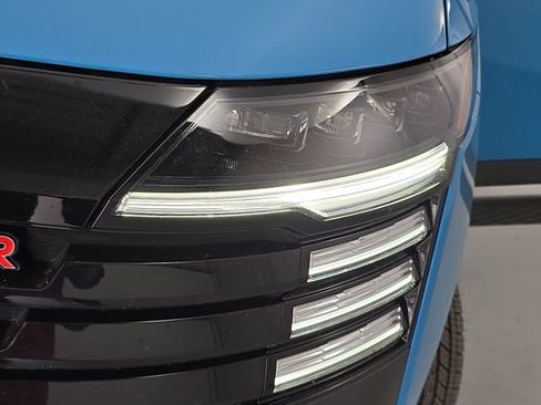 New 2026 Nissan Kicks SR FWD image 30