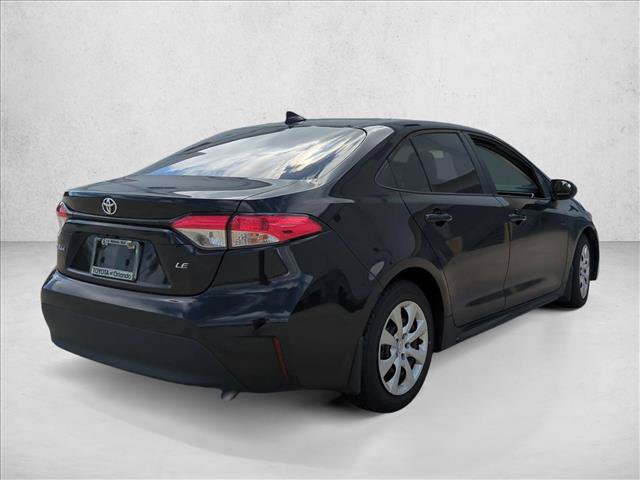 Used 2025 Toyota Corolla LE FWD image 5