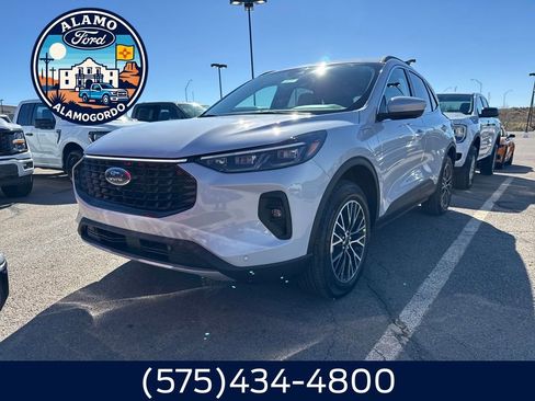 New 2026 Ford Escape SE w/ PHEV Premium Package FWD image 1