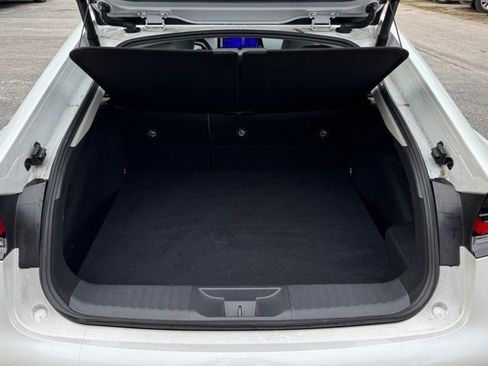 Used 2024 Toyota Prius Limited FWD image 12