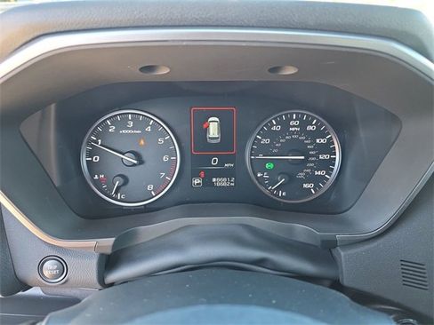 Used 2024 Subaru Ascent Premium w/ Convenience Package image 30