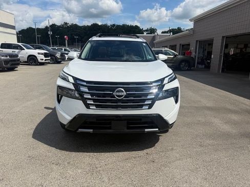 Used 2026 Nissan Rogue Platinum w/ Platinum Premium Package AWD/4WD image 13