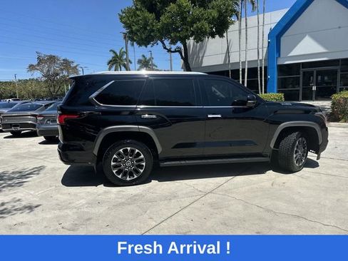 Used 2024 Toyota Sequoia Limited AWD/4WD image 40