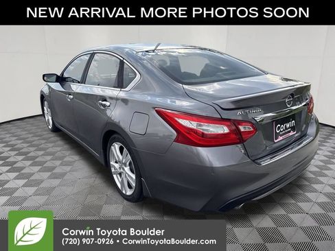 Used 2016 Nissan Altima 2.5 SR FWD image 5