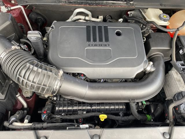 Used 2022 GMC Acadia SLE w/ Driver Convenience Package FWD image 21