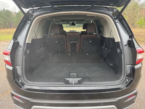 Used 2025 Honda Pilot Elite image 11