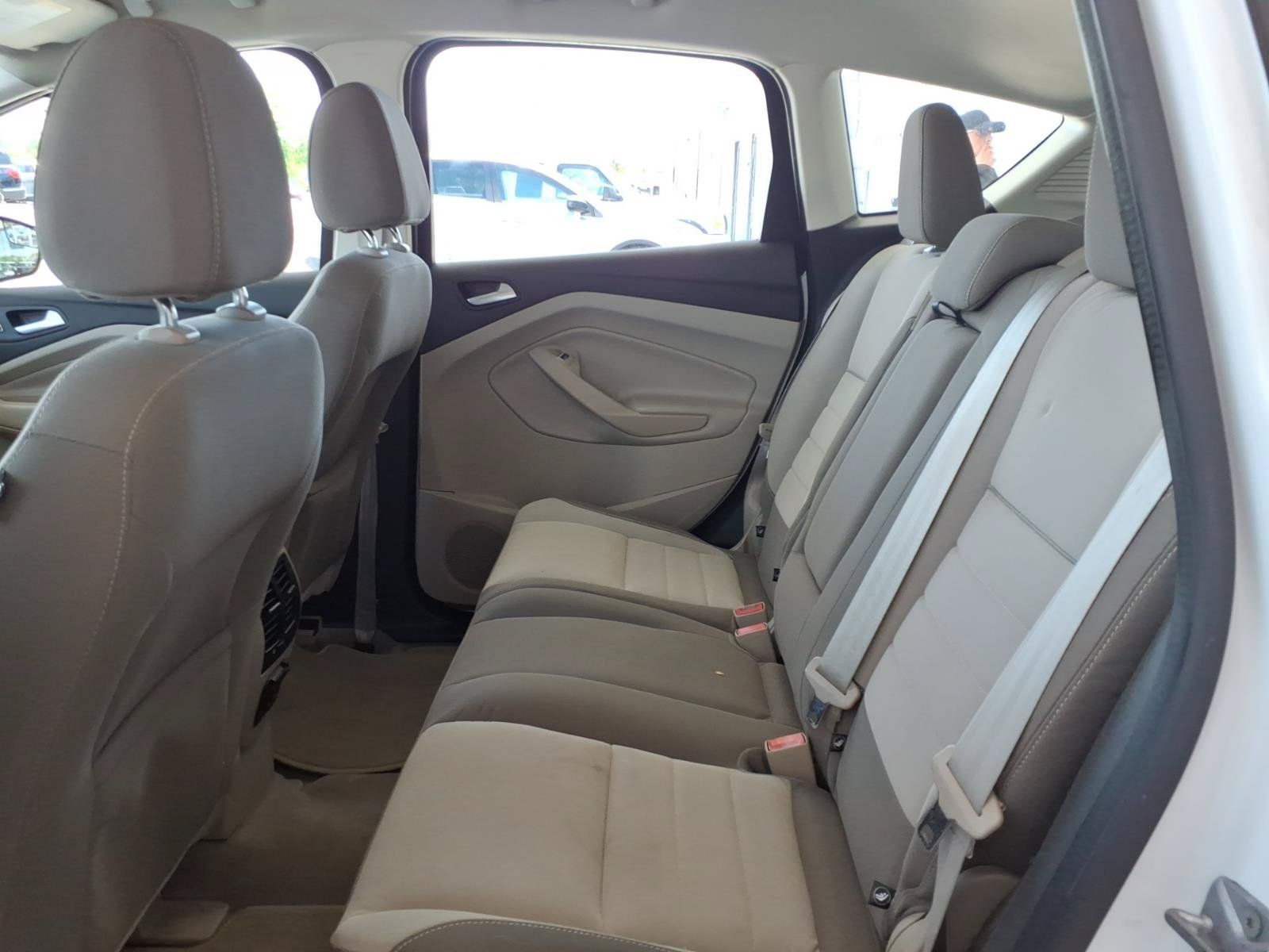 Used 2013 Ford C-MAX SE FWD image 16