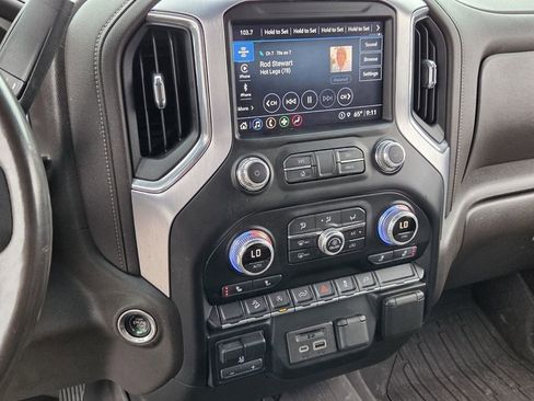 Used 2021 GMC Sierra 1500 SLT AWD/4WD image 18