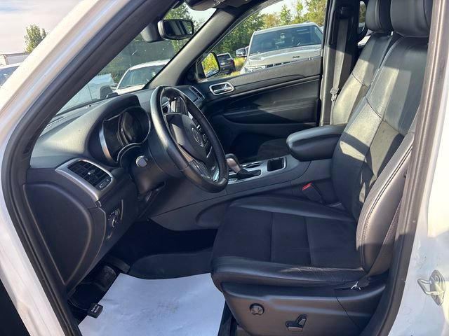 Used 2020 Jeep Grand Cherokee Altitude AWD/4WD image 8