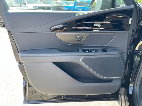 New 2026 Lincoln Nautilus Premier AWD/4WD image 14