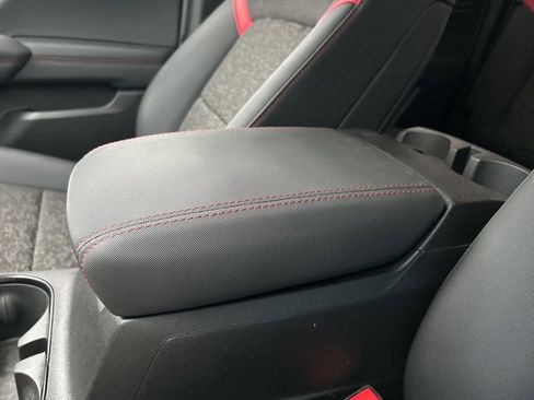 Used 2023 Chevrolet Colorado Z71 w/ Z71 Convenience Package 2 image 37