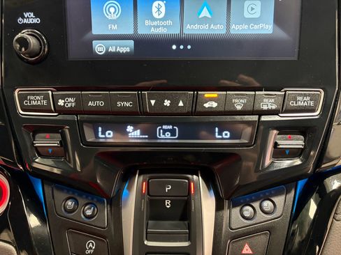 Used 2019 Honda Odyssey Elite image 25