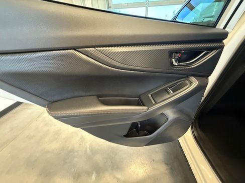 Used 2023 Subaru Crosstrek 2.5i Limited w/ Moonroof Package image 15